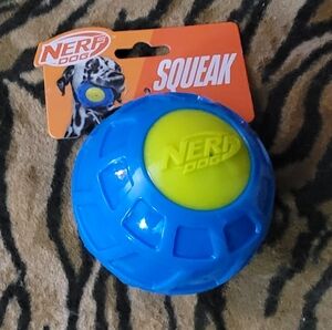 Nerf Dog Blue and Yellow Squeak Ball 4 in Large Xlarge Dog ea. New